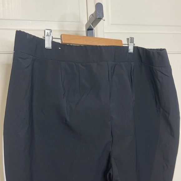 Lane Bryant Women’s LIVI Stretch Woven Ankle Pants Black Gray Size 20 - Picture 6 of 9